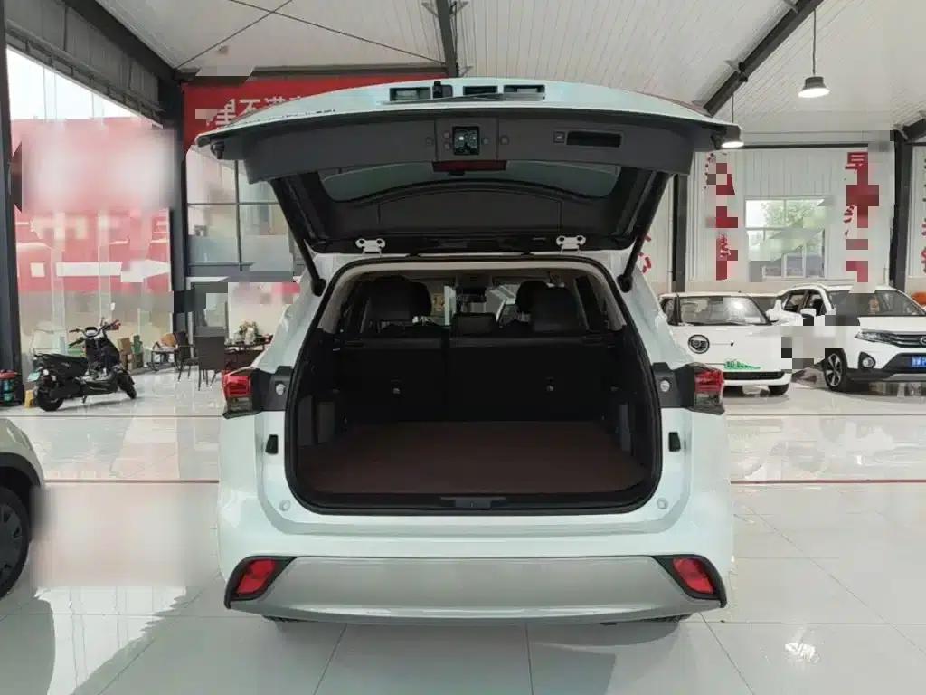 2026 Toyota Highlander 2.5L Intelligent Hybrid Dual-Motor Two-Wheel Drive Elite Edition (5-seater) — миниатюра 19