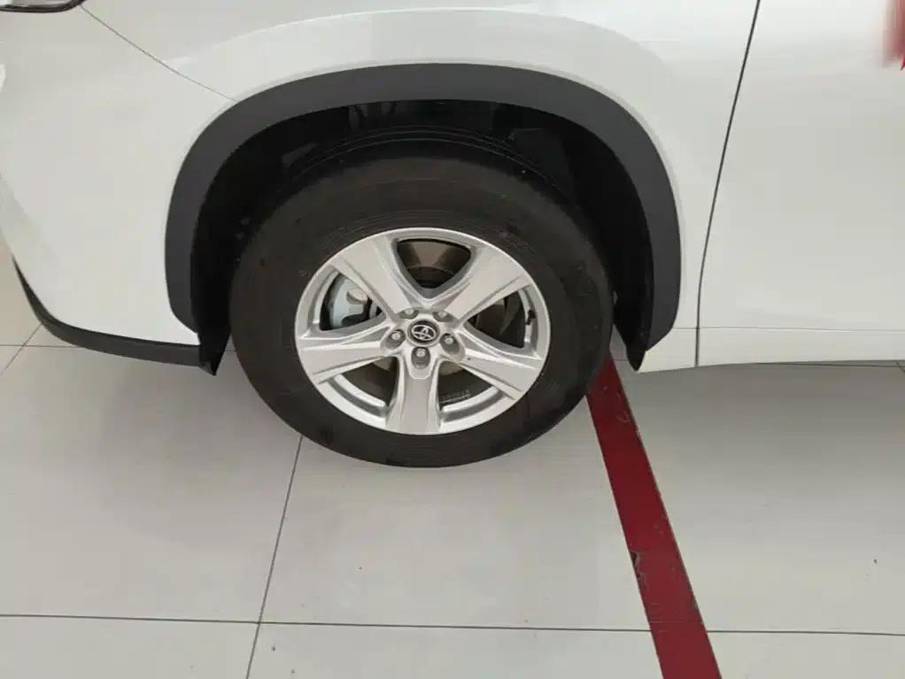2026 Toyota Highlander 2.5L Intelligent Hybrid Dual-Motor Two-Wheel Drive Elite Edition (5-seater) — миниатюра 23