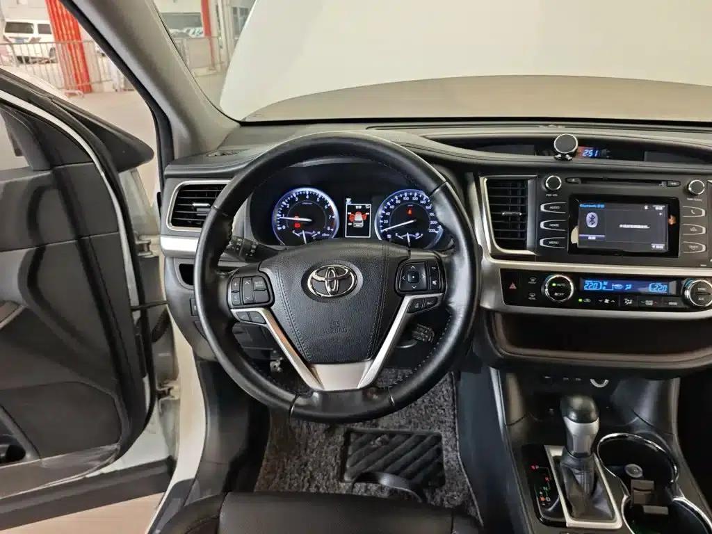 2018 Toyota Highlander 2.0T 2WD Luxury 7-seater (National V Emission Standard) — миниатюра 11