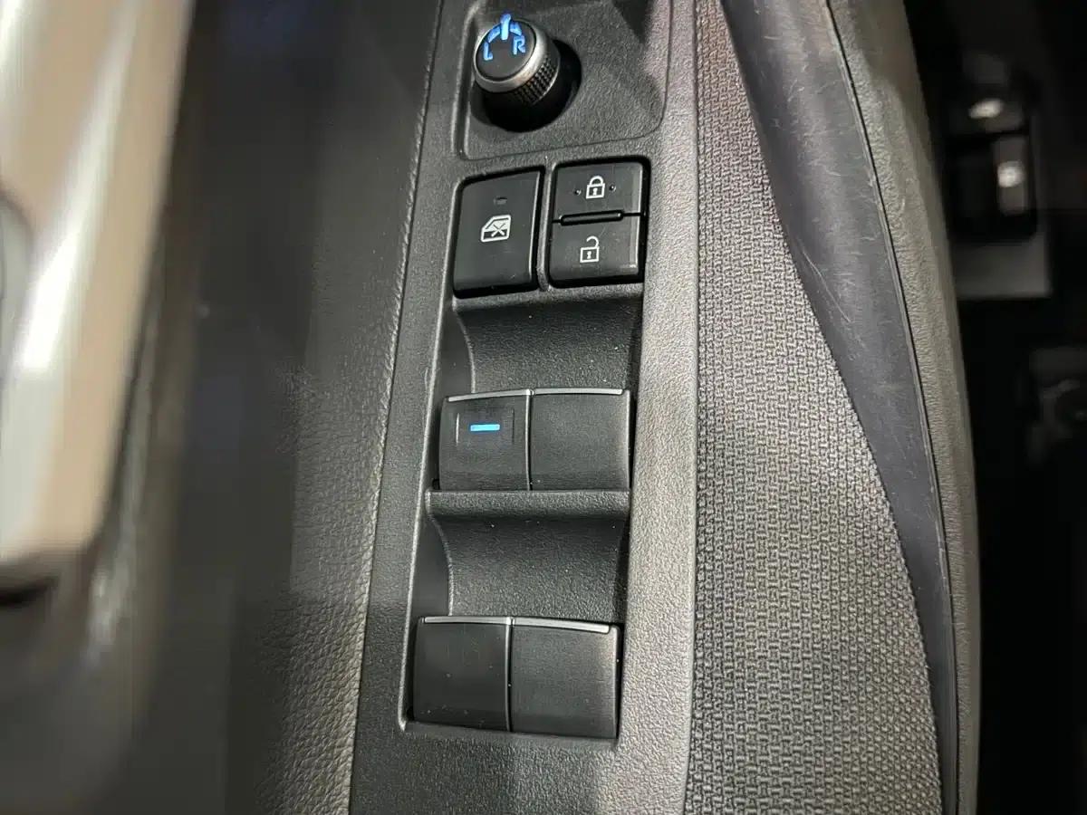 Levin 2022 185T CVT Luxury Edition — миниатюра 20