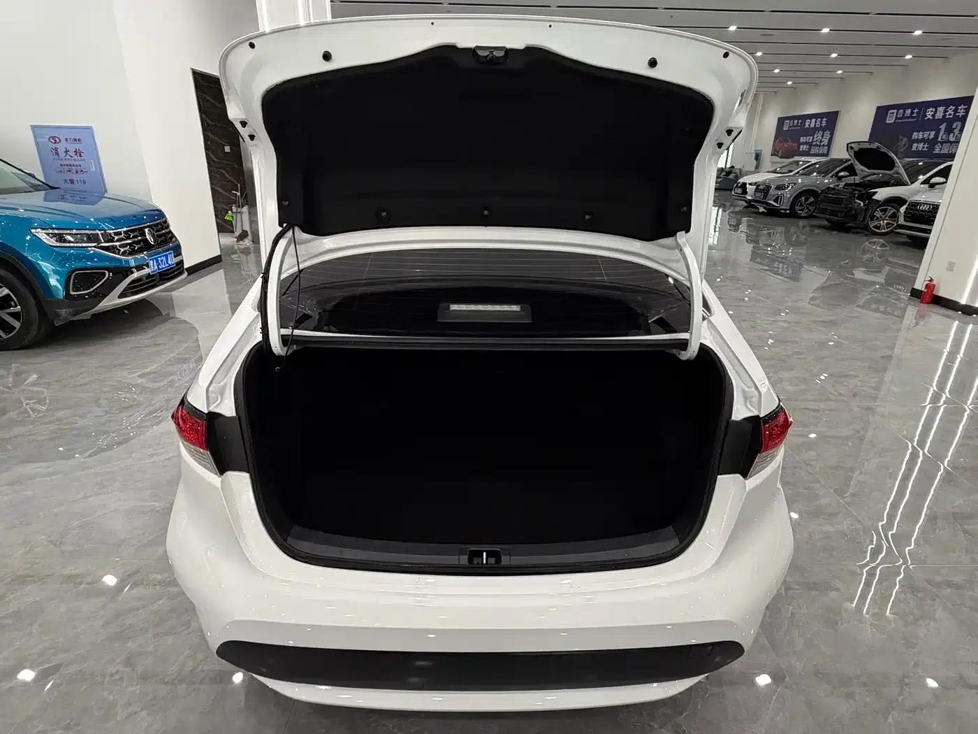 Levin 2022 185T CVT Luxury Edition — миниатюра 10