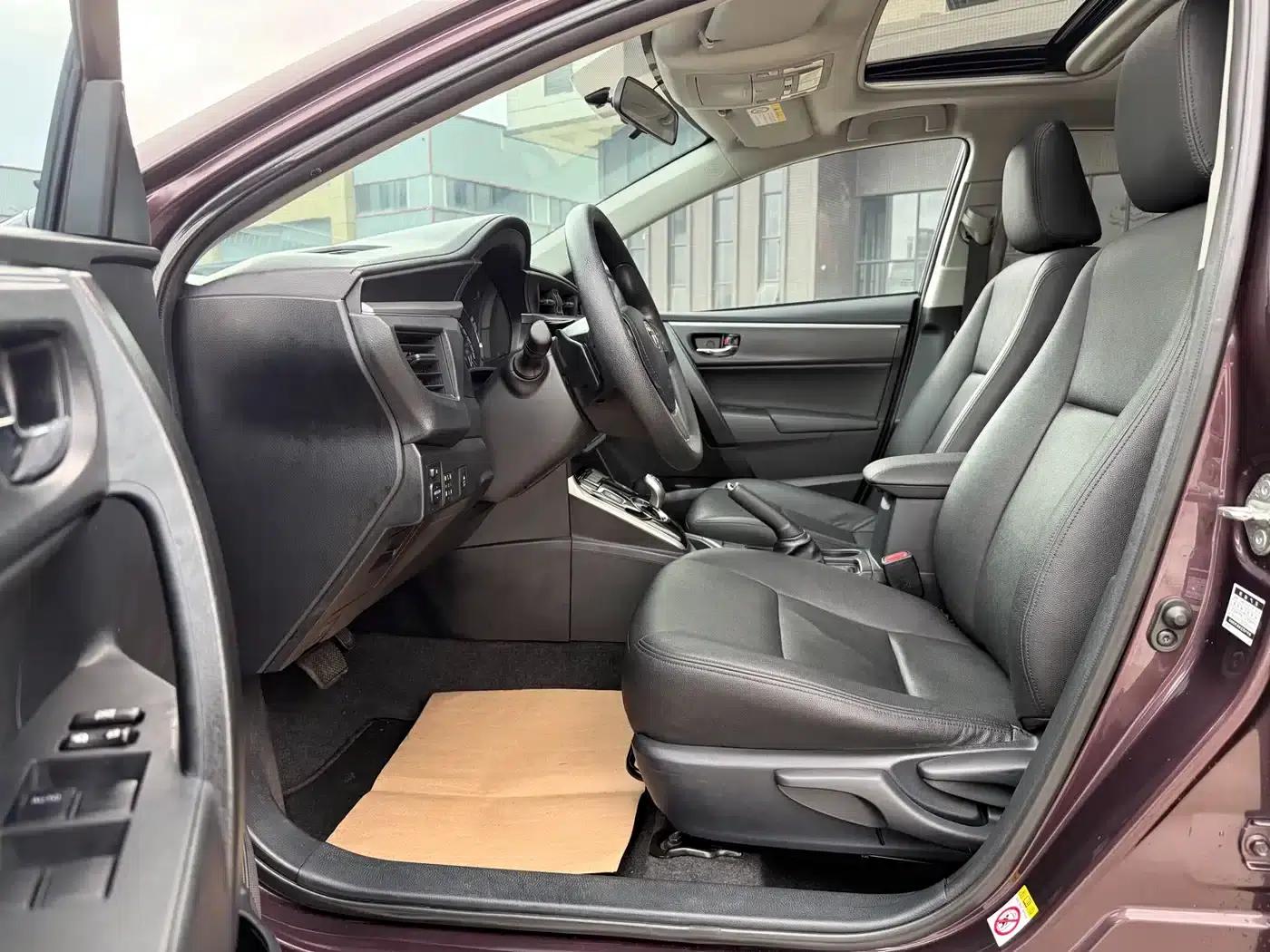 2016 Toyota Corolla Hybrid 1.8H GS E-CVT Elite Sunroof Edition — миниатюра 7
