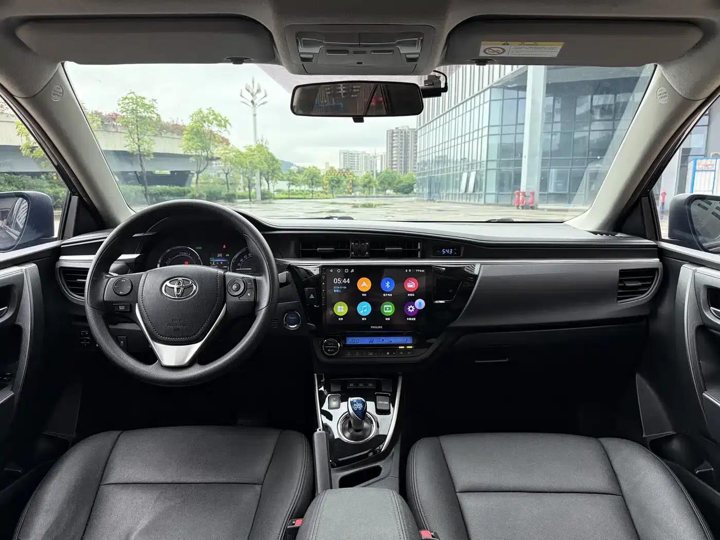 2016 Toyota Corolla Hybrid 1.8H GS E-CVT Elite Sunroof Edition — миниатюра 9