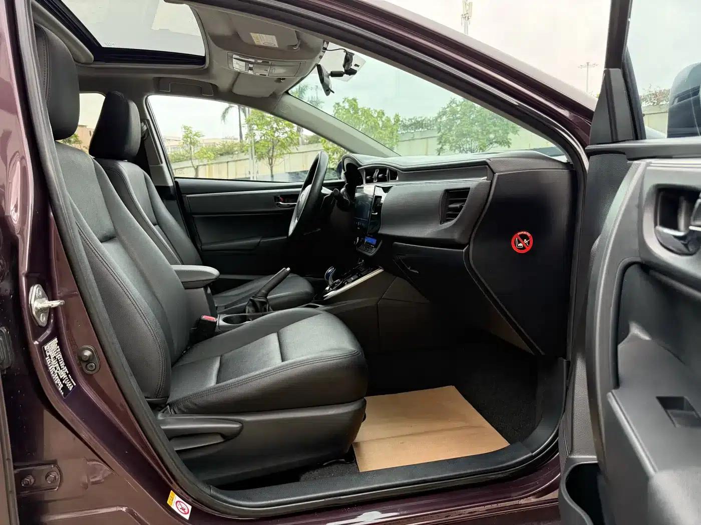 2016 Toyota Corolla Hybrid 1.8H GS E-CVT Elite Sunroof Edition — миниатюра 10