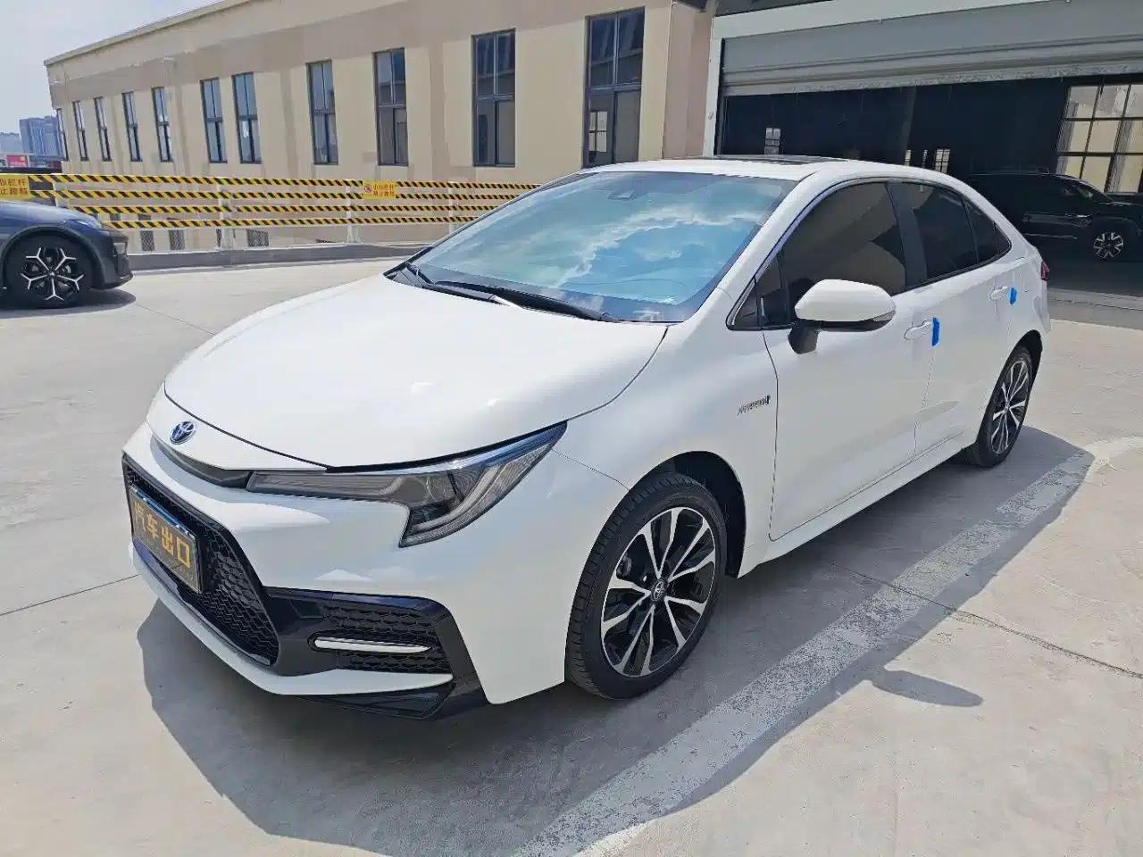 Levin 2022 Hybrid 1.8H E-CVT Sport Edition — миниатюра 1