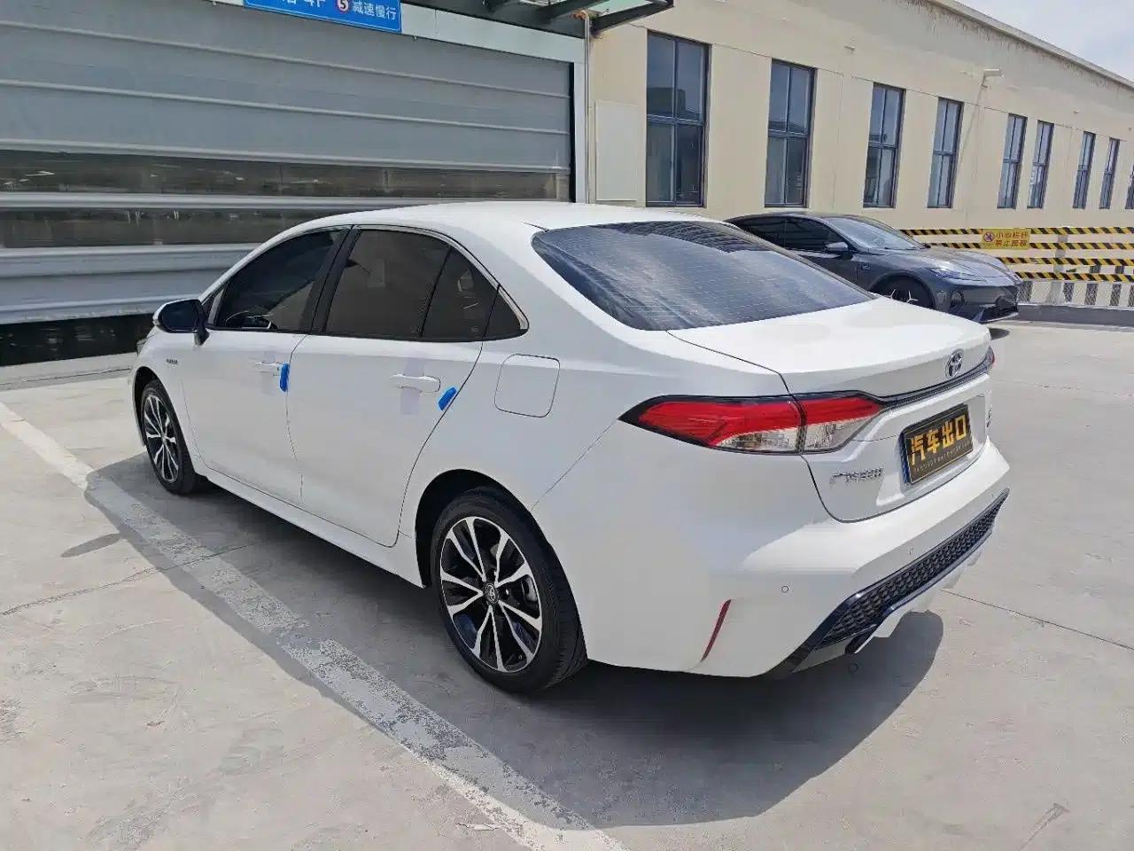 Levin 2022 Hybrid 1.8H E-CVT Sport Edition — миниатюра 7