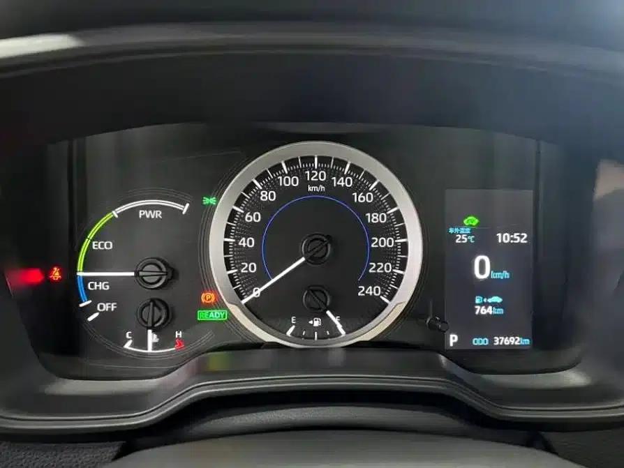 Levin 2022 Hybrid 1.8H E-CVT Sport Edition — миниатюра 11