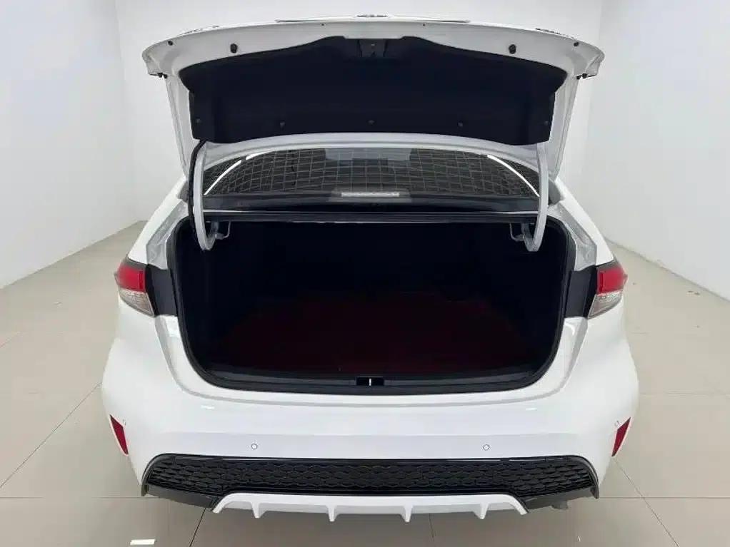 Levin 2022 Hybrid 1.8H E-CVT Sport Edition — миниатюра 8