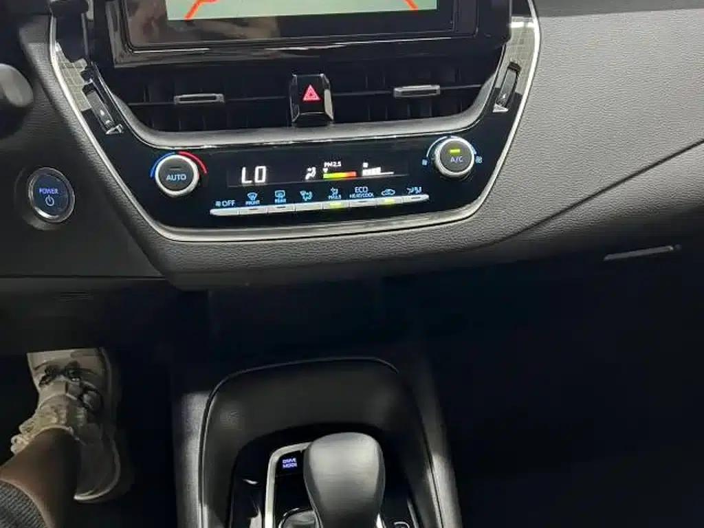 Levin 2022 Hybrid 1.8H E-CVT Leading Edition — миниатюра 12