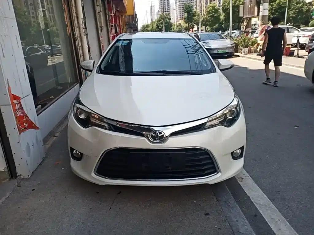 Levin 2014 1.8GS CVT Elite Edition — миниатюра 3