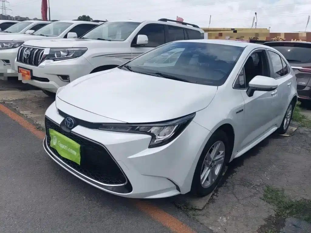 Levin 2021 Hybrid 1.8H E-CVT Luxury Edition — миниатюра 2