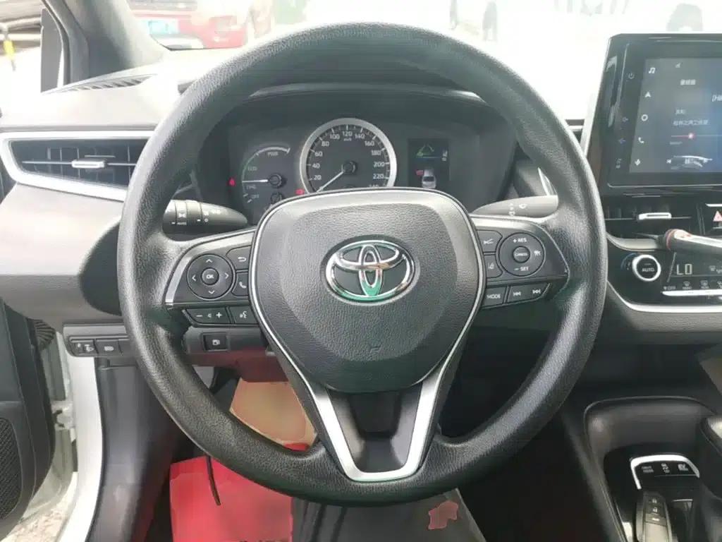 Levin 2021 Hybrid 1.8H E-CVT Luxury Edition — миниатюра 11