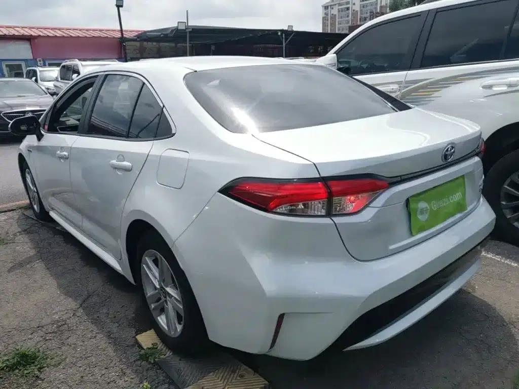 Levin 2021 Hybrid 1.8H E-CVT Luxury Edition — миниатюра 5
