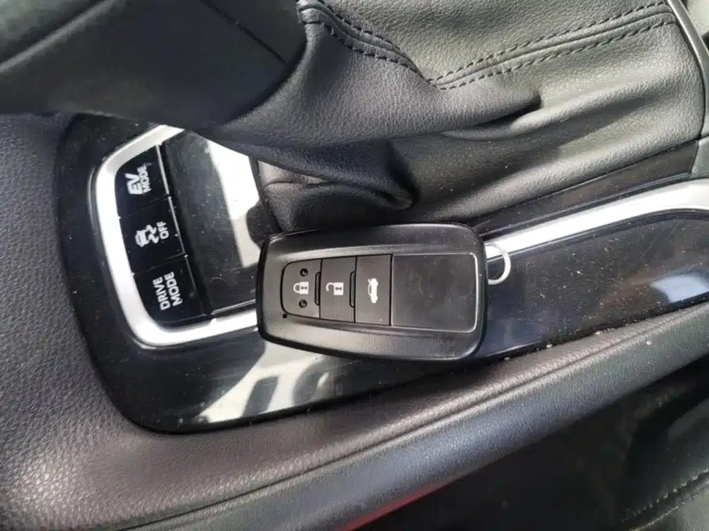Levin 2021 Hybrid 1.8H E-CVT Luxury Edition — миниатюра 9