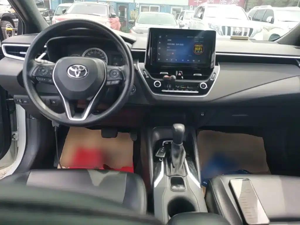 Levin 2021 Hybrid 1.8H E-CVT Luxury Edition — миниатюра 10
