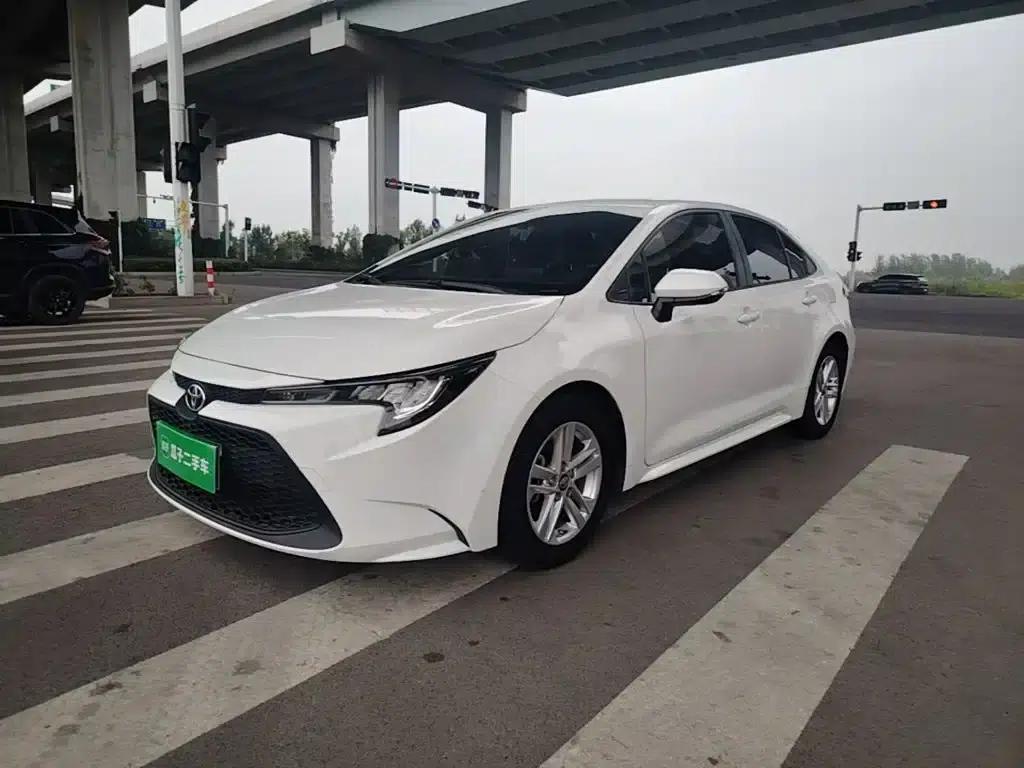2022 Toyota Corolla (TNGA 1.5L CVT Entry-level Edition) — миниатюра 2