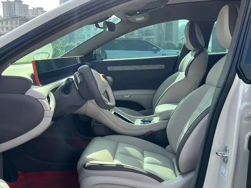 Zhiji L6 2025 Max+ 74kWh — миниатюра 12