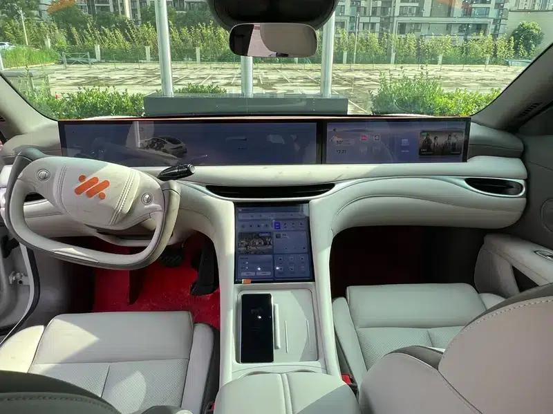 Zhiji L6 2025 Max+ 74kWh — миниатюра 10