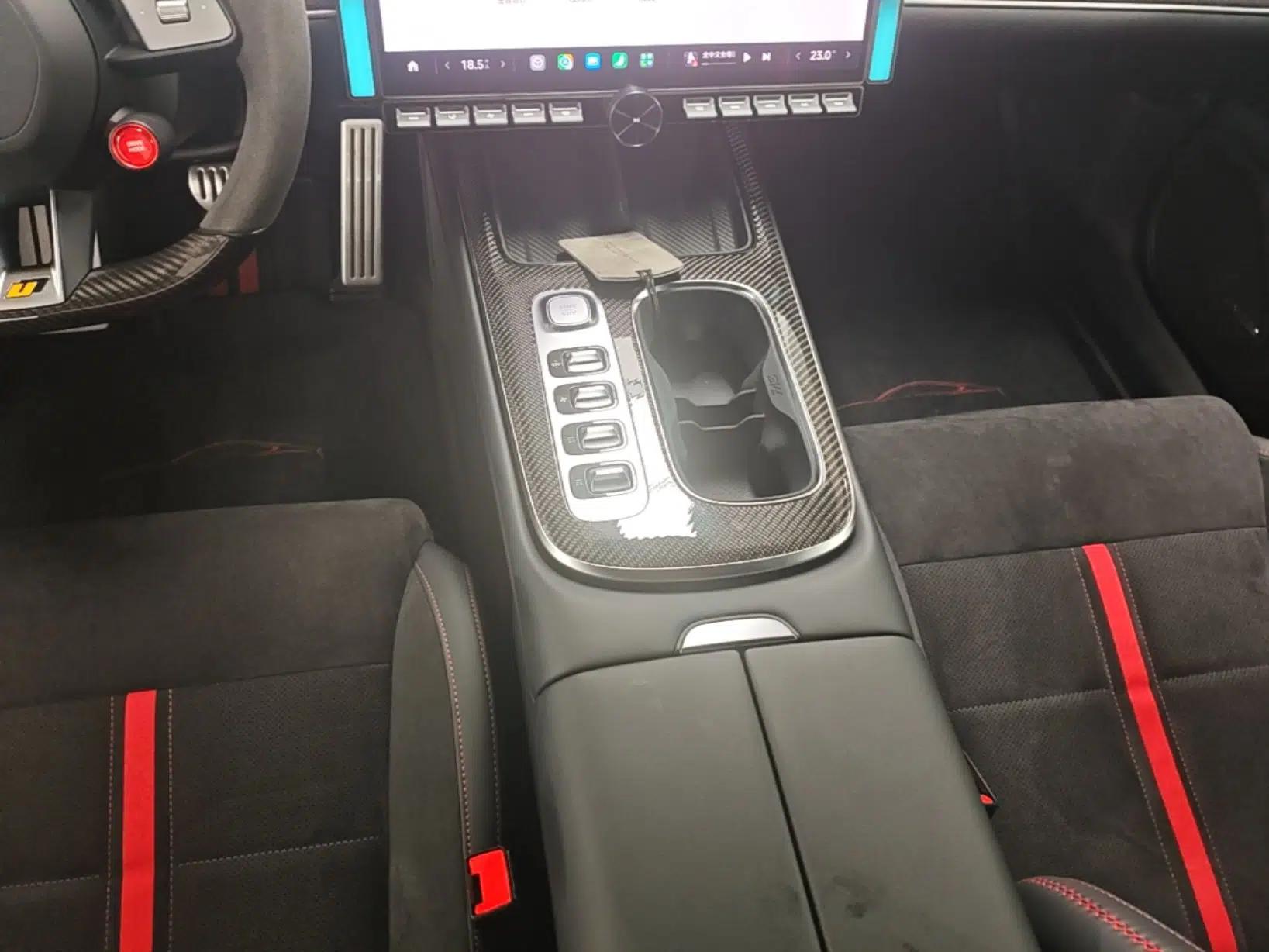 Xiaomi Auto SU7 Ultra 2025 Ultra Model — миниатюра 16