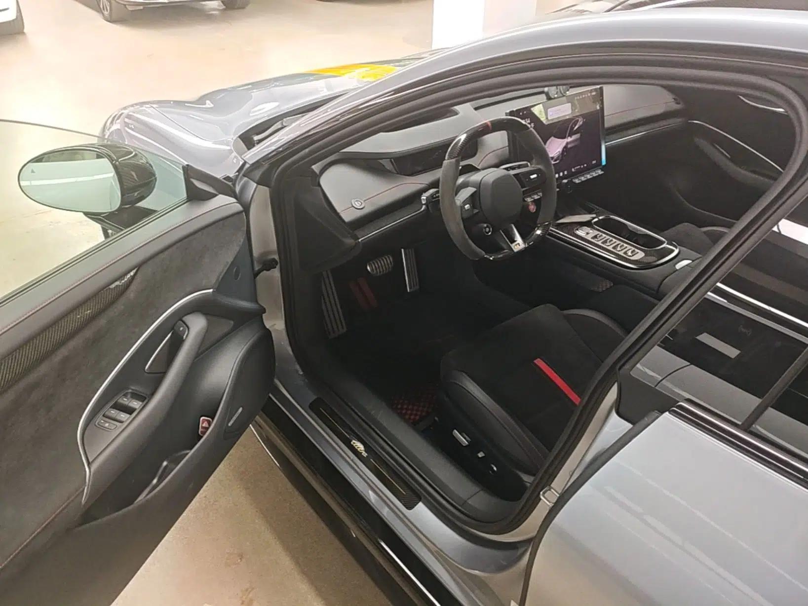 Xiaomi Auto SU7 Ultra 2025 Ultra Model — миниатюра 18