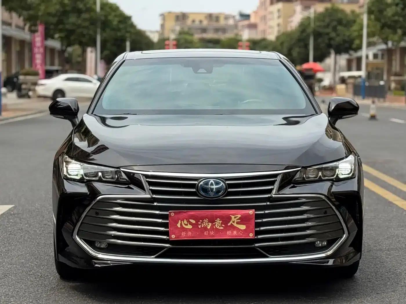 2019 Toyota Avalon Hybrid 2.5L Luxury Edition (National V Emission Standard) — миниатюра 2