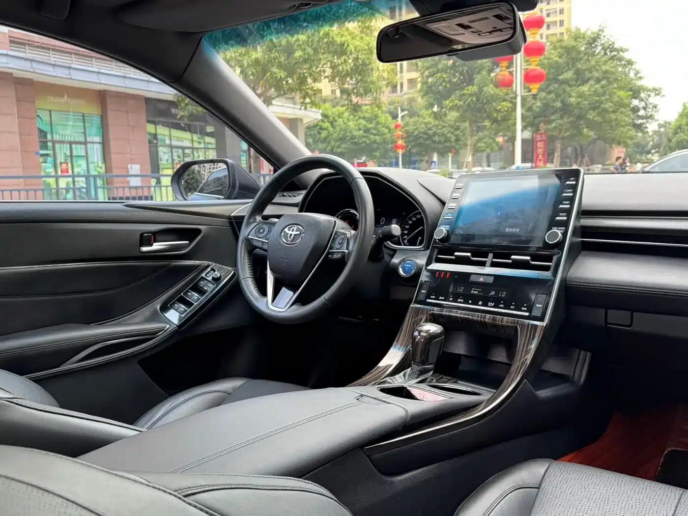 2019 Toyota Avalon Hybrid 2.5L Luxury Edition (National V Emission Standard) — миниатюра 12