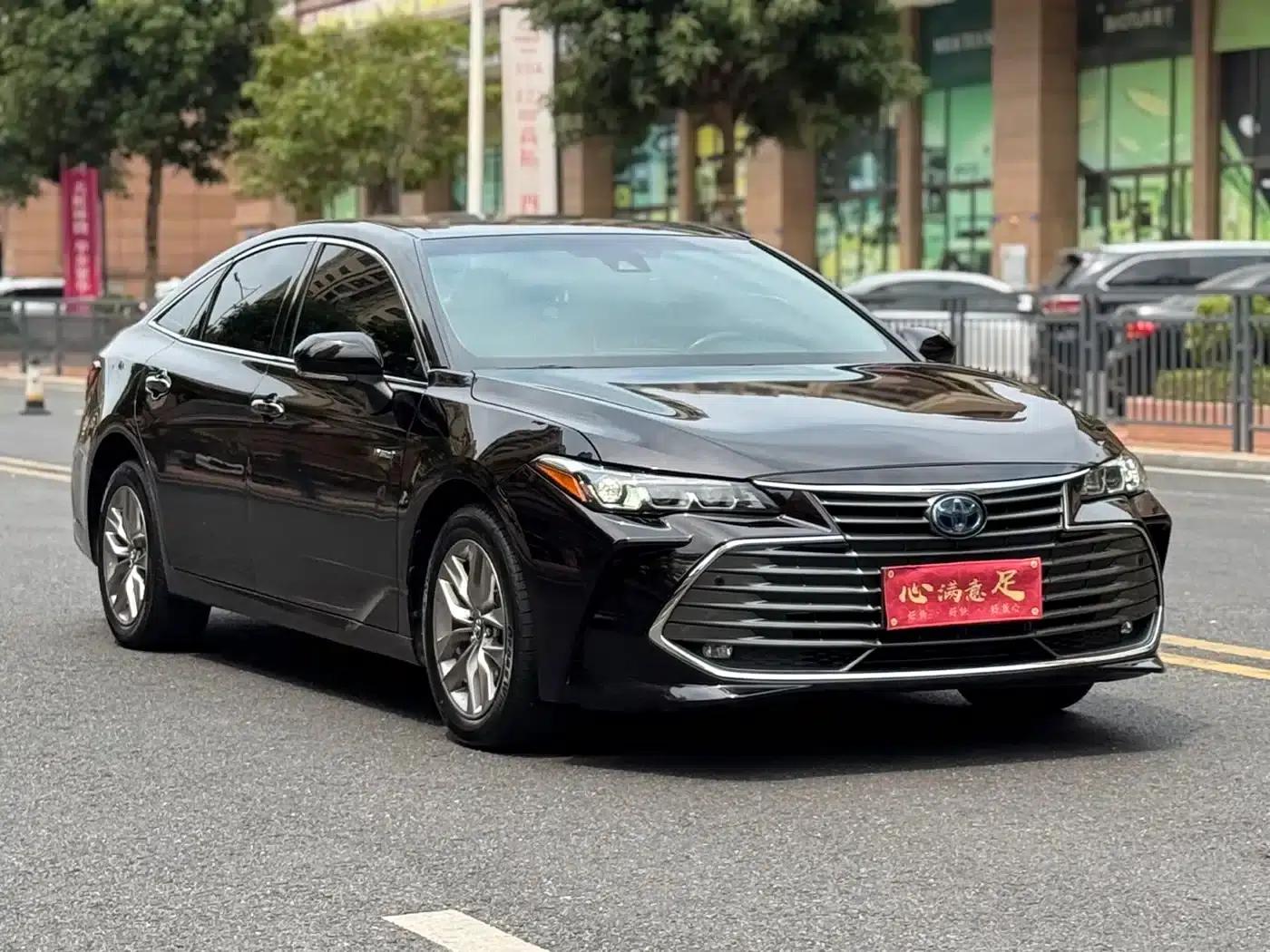 2019 Toyota Avalon Hybrid 2.5L Luxury Edition (National V Emission Standard) — миниатюра 3