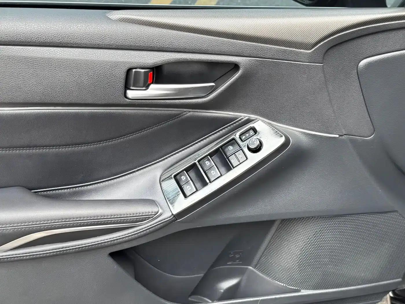 2019 Toyota Avalon Hybrid 2.5L Luxury Edition (National V Emission Standard) — миниатюра 23