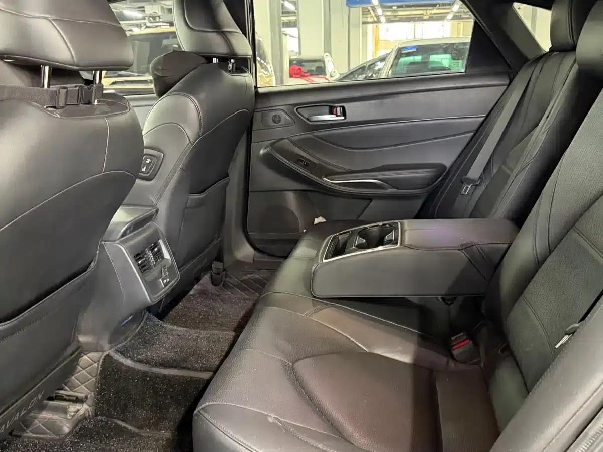 2022 Toyota Avalon 2.0L Luxury Edition — миниатюра 5