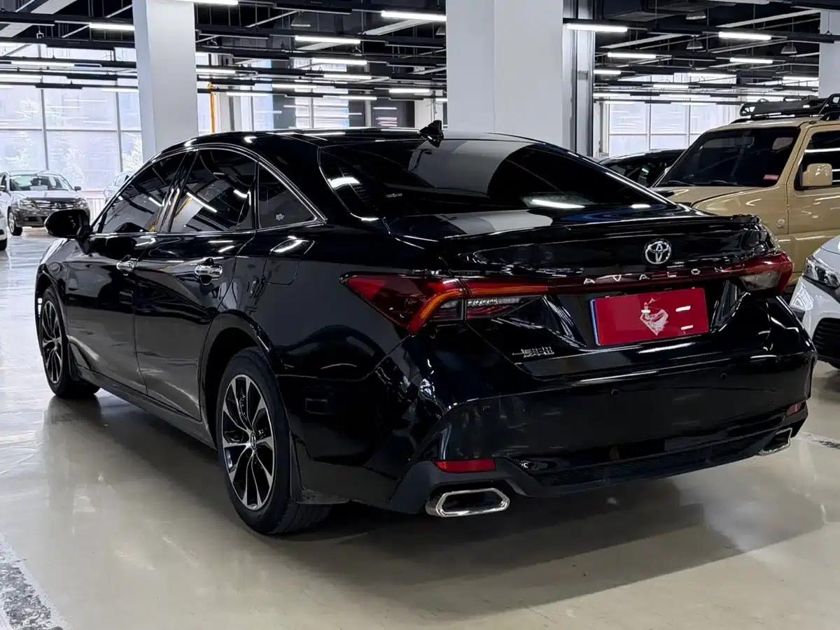 2022 Toyota Avalon 2.0L Luxury Edition — миниатюра 7