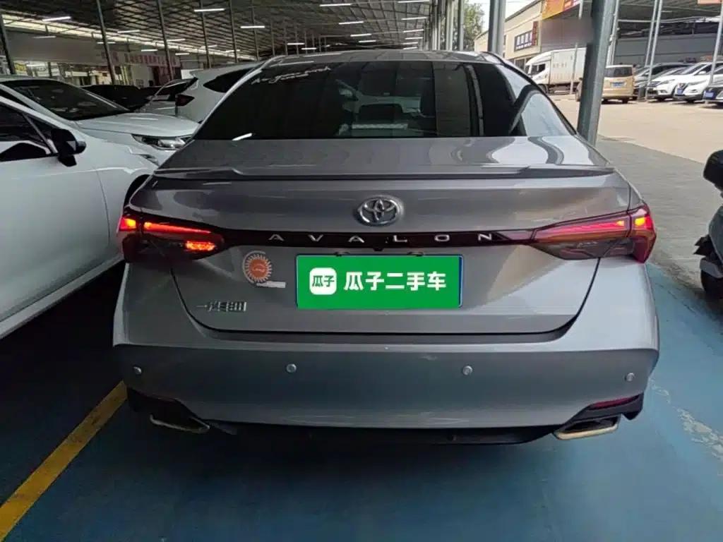2021 Toyota Avalon 2.5L Luxury Edition — миниатюра 6