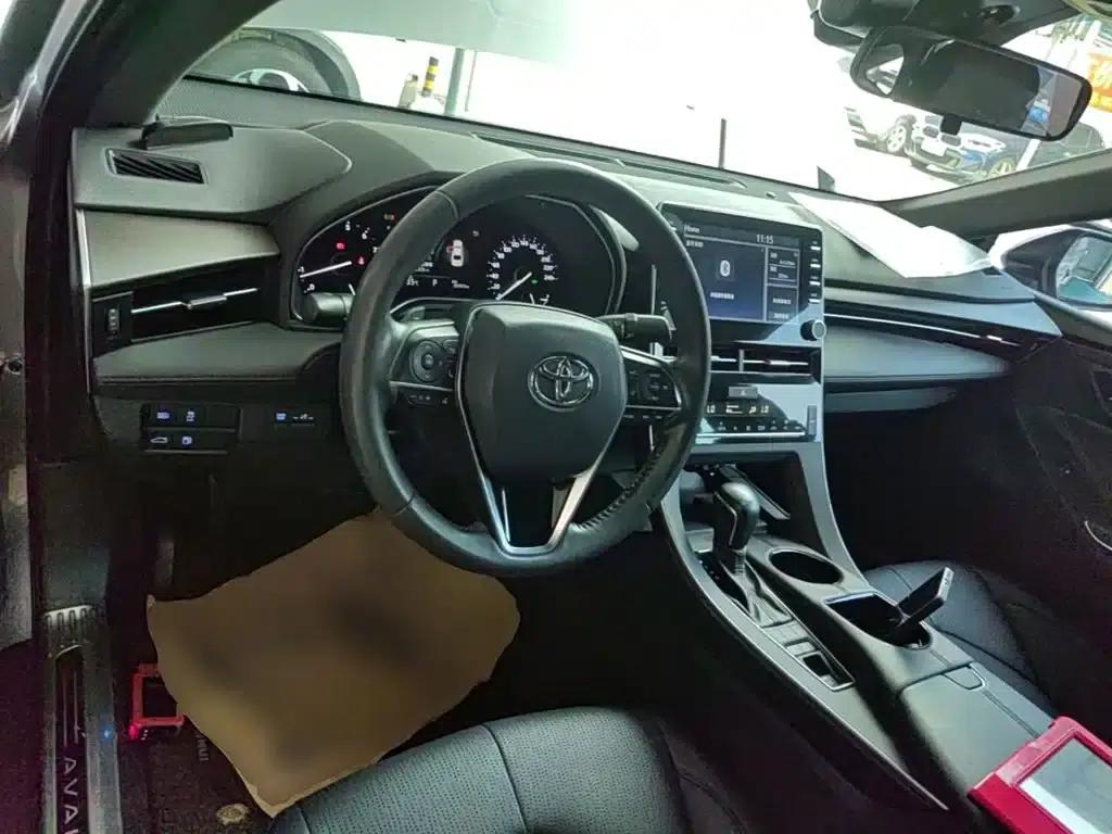 2021 Toyota Avalon 2.5L Luxury Edition — миниатюра 10