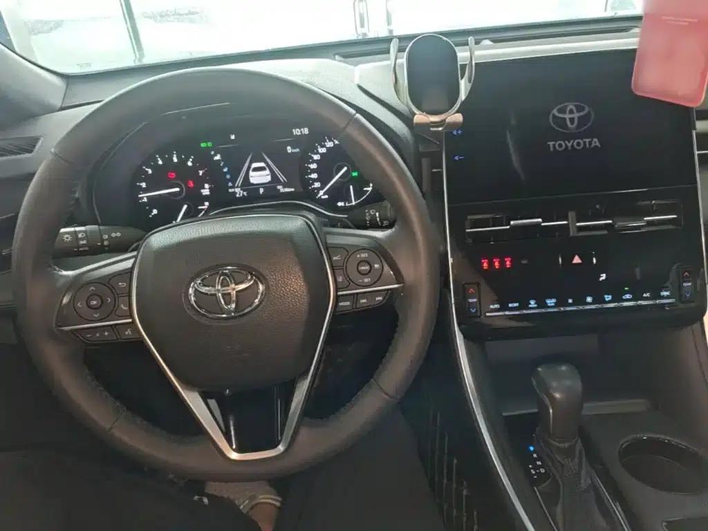 2023 Toyota Avalon 2.5L Luxury Edition — миниатюра 10