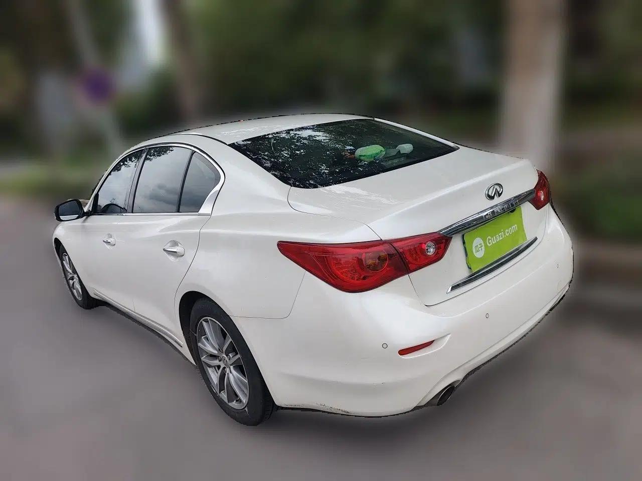 Infiniti Q50L 2016 2.0T Enjoyment Edition — миниатюра 4