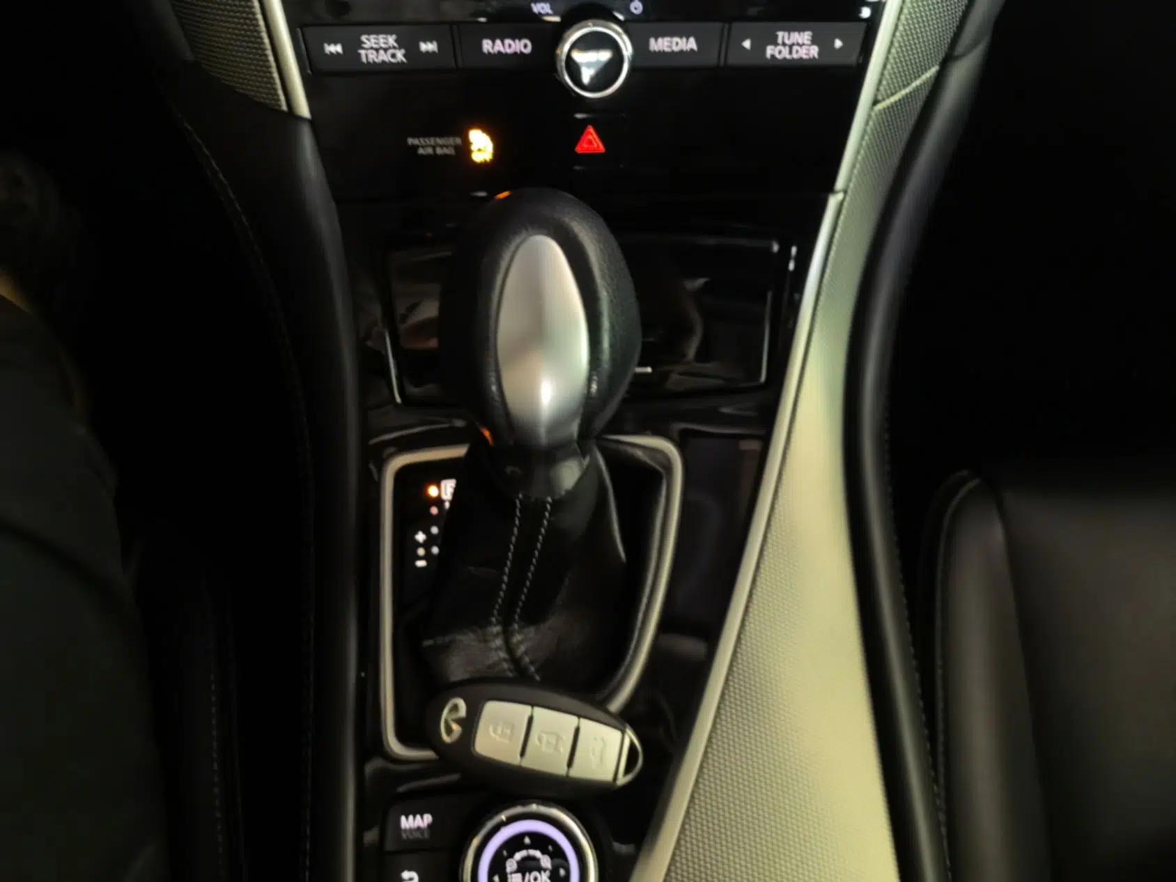 Infiniti Q50L 2016 2.0T Ambition Edition — миниатюра 24