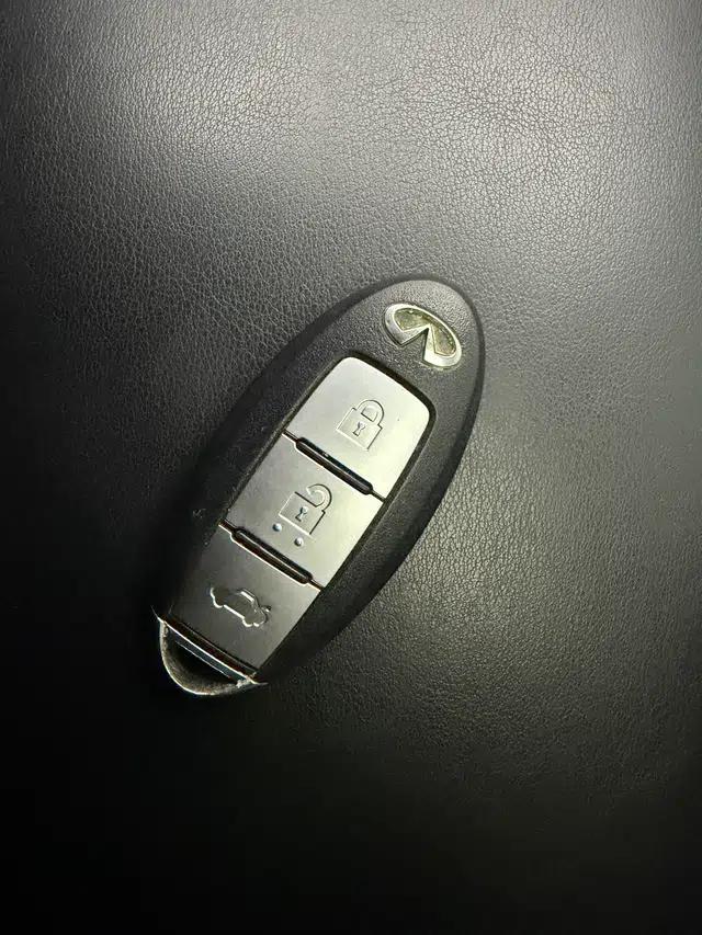 Infiniti Q50L 2016 2.0T Ambition Edition — миниатюра 34