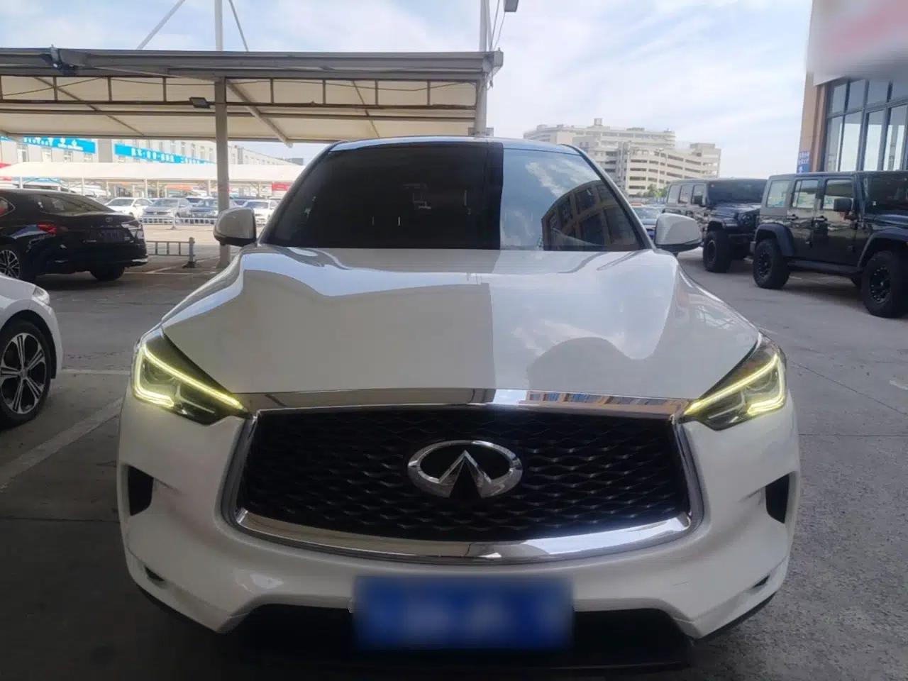 Infiniti QX50 2018 2.0T Two-Wheel-Drive Elite Edition — миниатюра 2