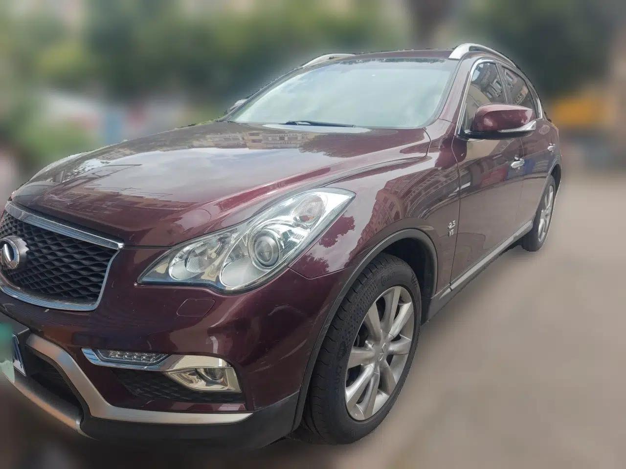 Infiniti QX50 2015 2.5L Enjoyment Edition — миниатюра 1