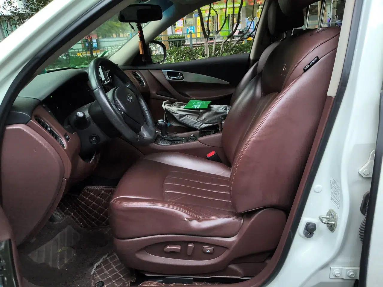 Infiniti QX50 2013 2.5L Two-Wheel-Drive Elegant Edition — миниатюра 15