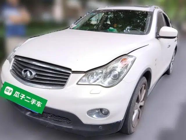 Infiniti QX50 2013 2.5L Two-Wheel-Drive Elegant Edition