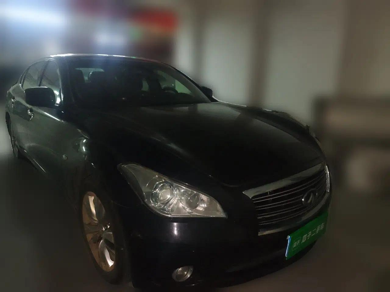 Infiniti Q70 2013 Q70L 2.5L Comfort Edition — миниатюра 2