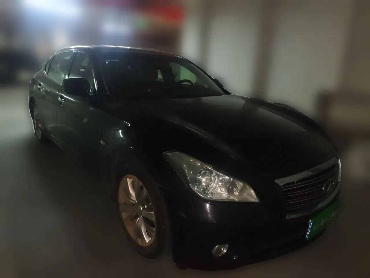 Infiniti Q70 2013 Q70L 2.5L Comfort Edition — миниатюра 3