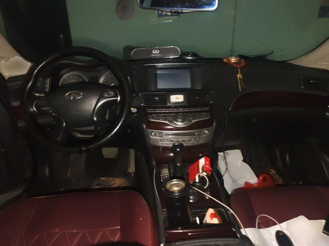 Infiniti Q70 2013 Q70L 2.5L Comfort Edition — миниатюра 9