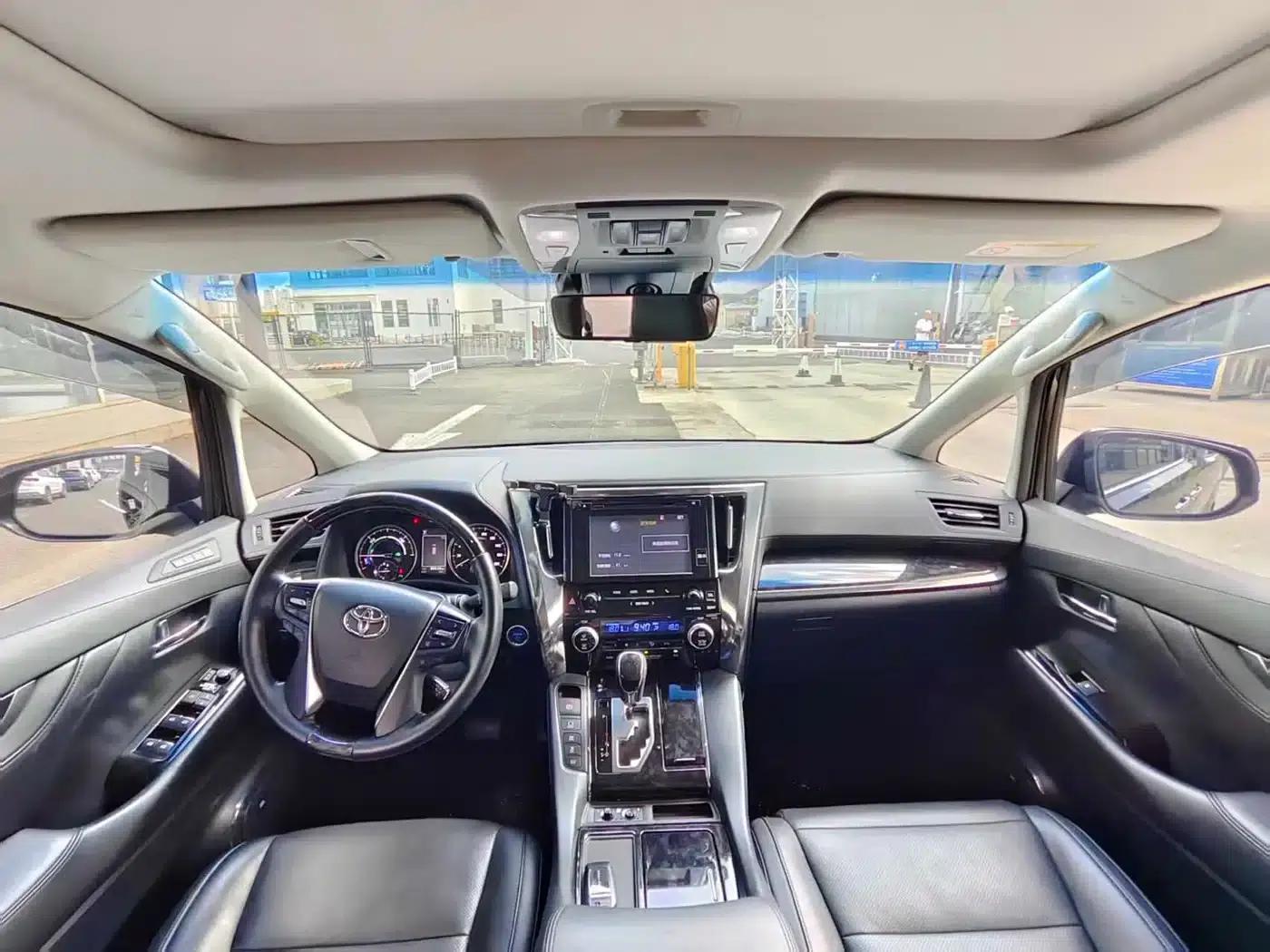 2019 Alphard Hybrid 2.5L HV Luxury Edition — миниатюра 5