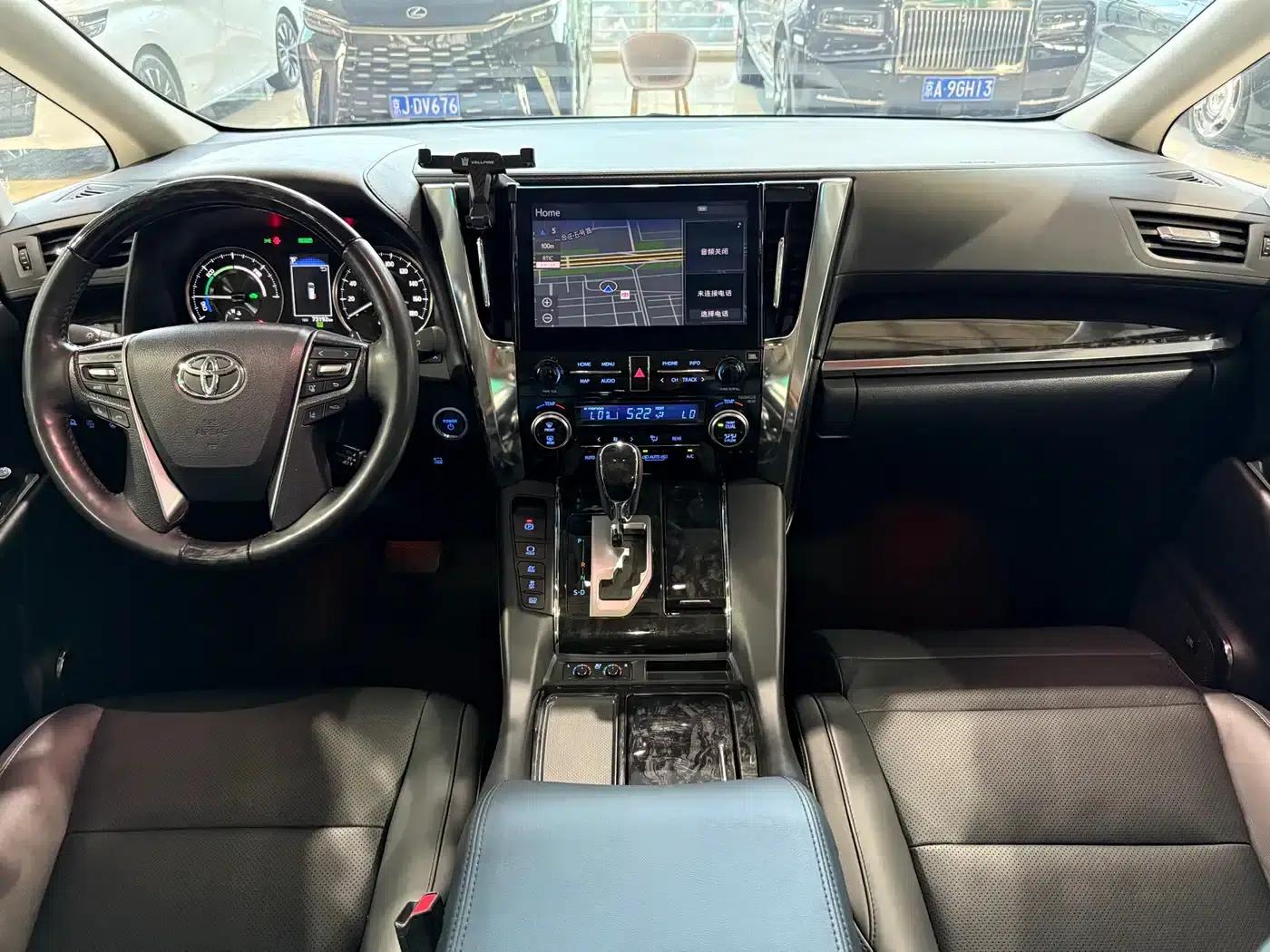 2023 Alphard Crown Hybrid 2.5L HV Luxury Edition — миниатюра 11