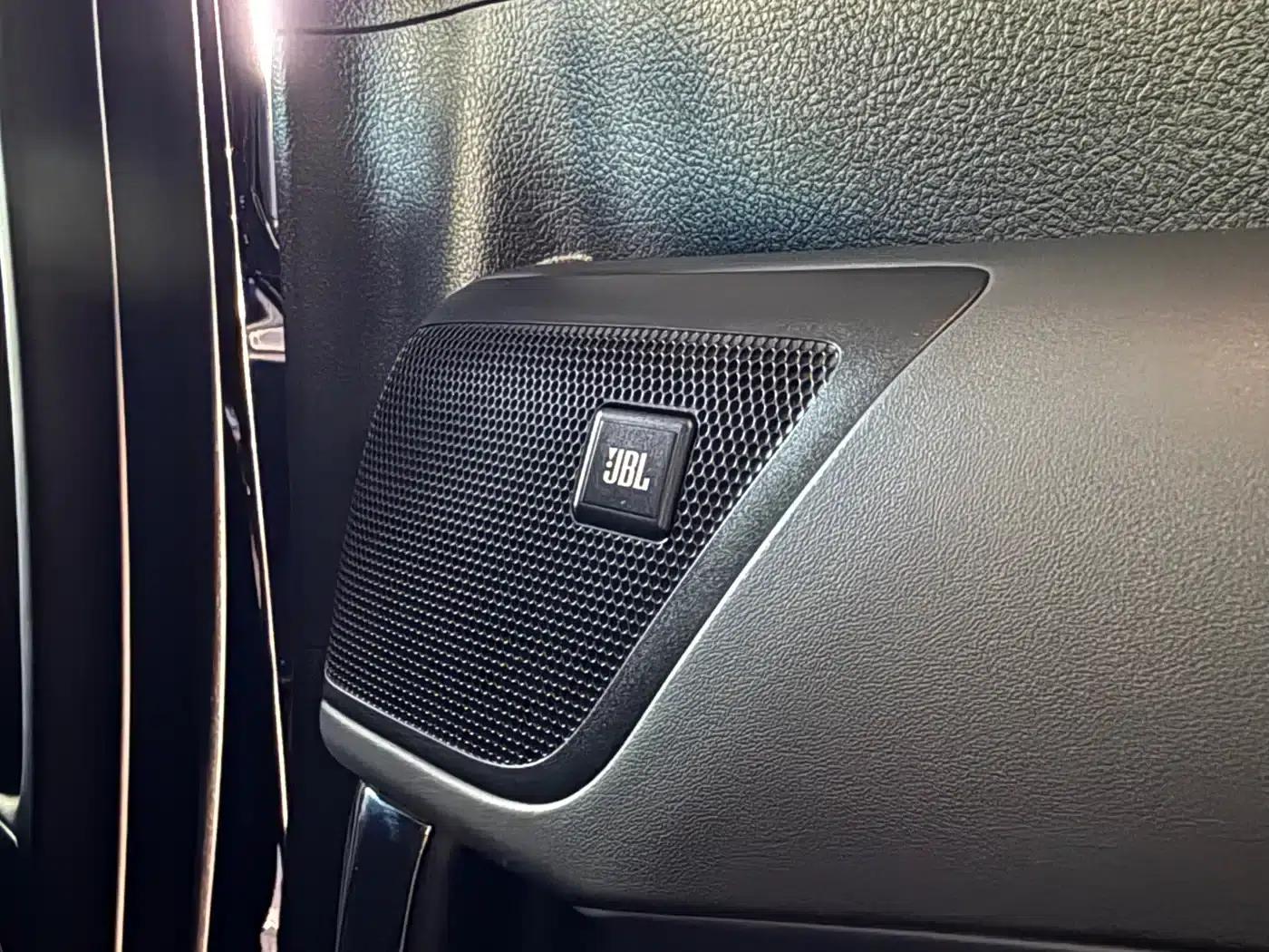 2023 Alphard Crown Hybrid 2.5L HV Luxury Edition — миниатюра 19