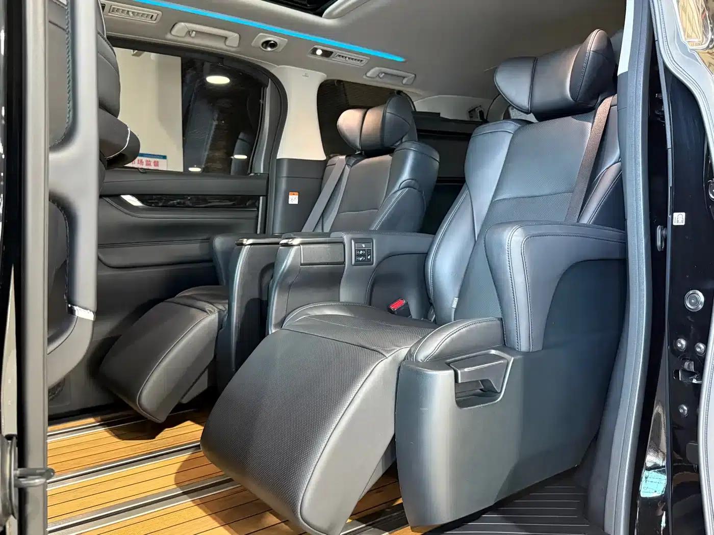 2023 Alphard Crown Hybrid 2.5L HV Luxury Edition — миниатюра 6