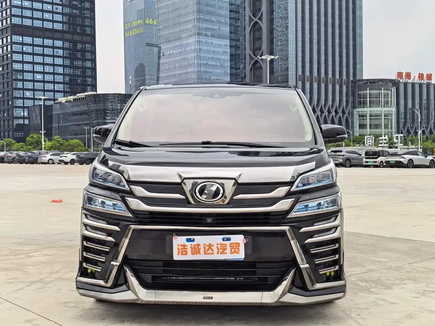 2019 Alphard Hybrid 2.5L HV Premium Edition — миниатюра 2