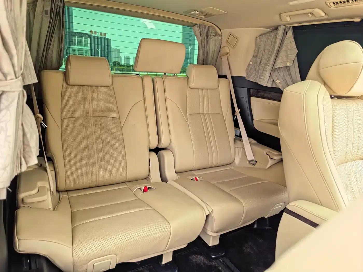 2019 Alphard Hybrid 2.5L HV Premium Edition — миниатюра 18