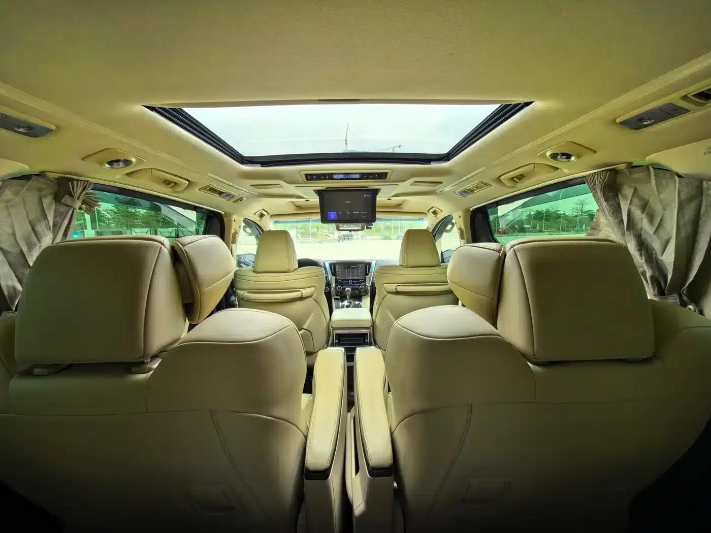 2019 Alphard Hybrid 2.5L HV Premium Edition — миниатюра 19